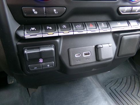 Used 2021 Chevrolet Silverado 1500 LT w/ Max Trailering Package AWD/4WD image 27