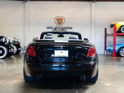 Used 2020 Rolls-Royce Dawn image 10