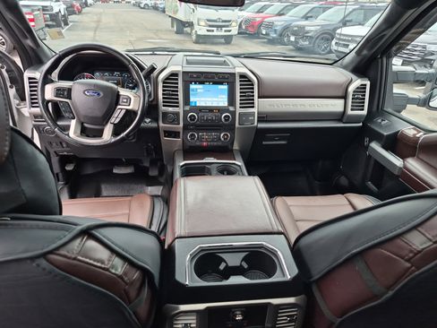Used 2017 Ford F350 Platinum image 19