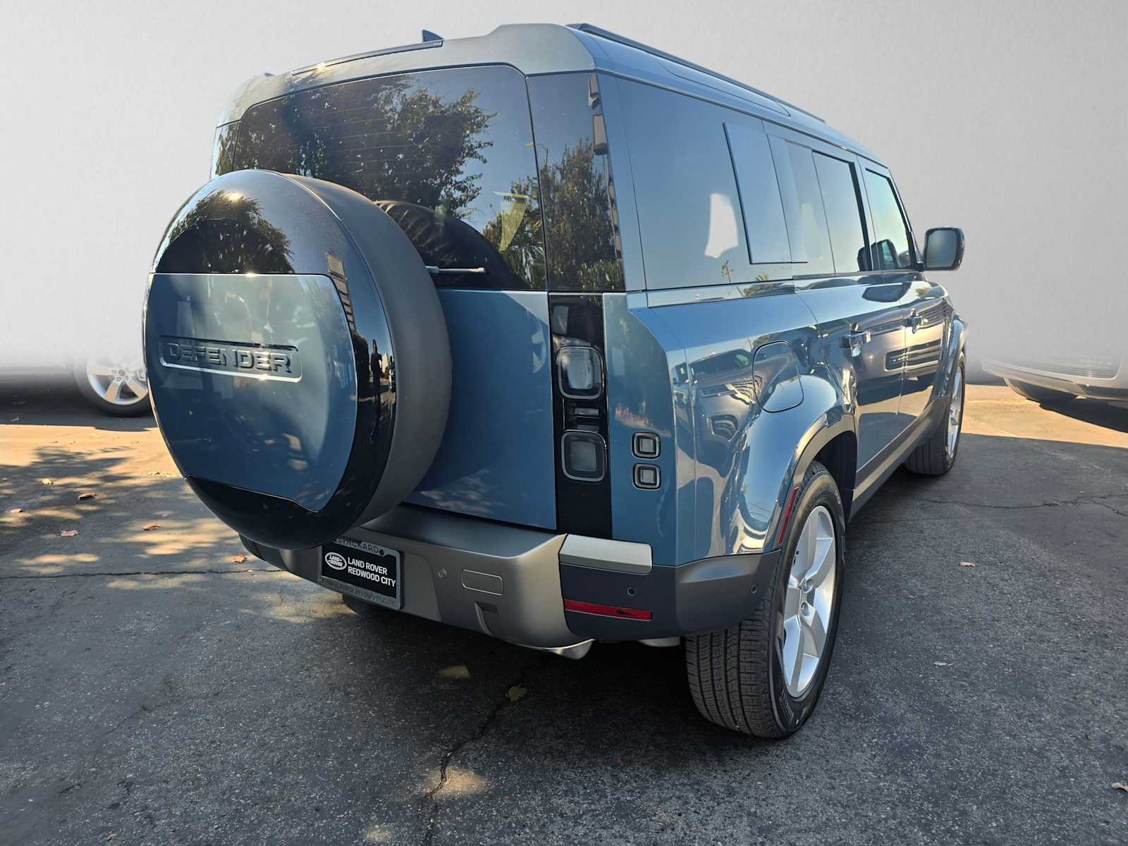 New 2026 Land Rover Defender 110 S AWD/4WD image 5