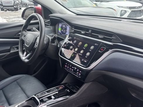 Used 2023 Chevrolet Bolt EUV Premier image 15