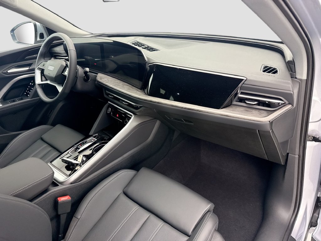Used 2026 Audi Q5 Premium Plus AWD/4WD image 16
