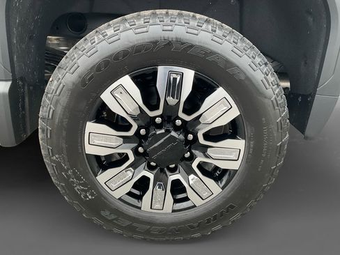 New 2026 GMC Sierra 2500 Denali w/ Denali Reserve Package image 10