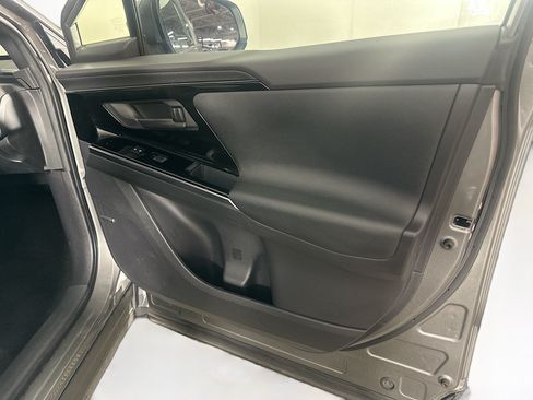 Used 2023 Subaru Solterra AWD image 32