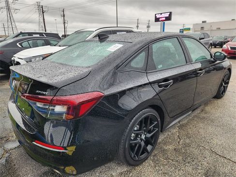 Used 2025 Honda Civic Sport image 5