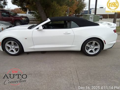 Used 2023 Chevrolet Camaro LT image 4