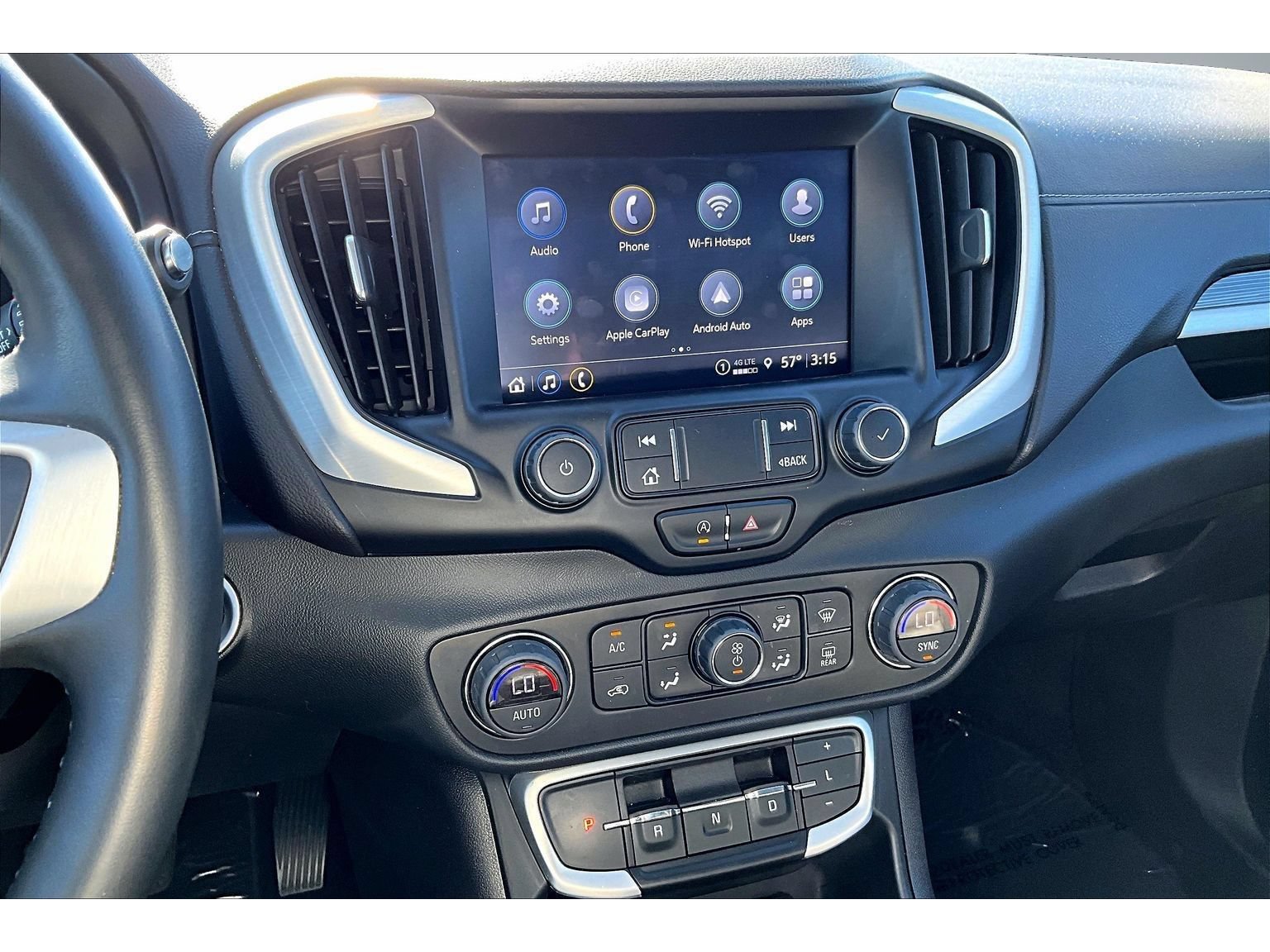 Used 2023 GMC Terrain SLT w/ Tech Package AWD/4WD image 9