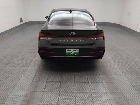 Used 2025 Hyundai Elantra Sport w/ Cargo Package FWD image 6
