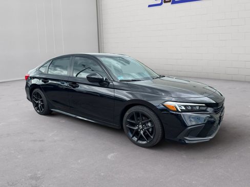 Used 2024 Honda Civic Sport image 6