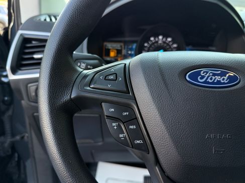 Used 2024 Ford Edge SE image 36