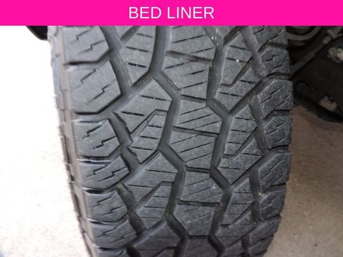 Used 2022 Chevrolet Silverado 1500 RST image 19