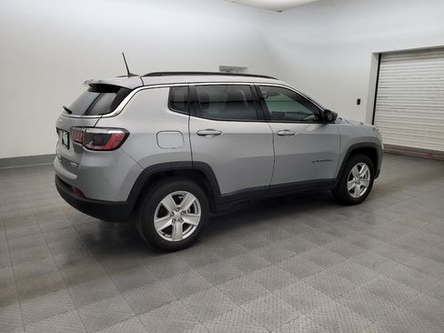 Used 2022 Jeep Compass Latitude w/ Convenience Group AWD/4WD image 10