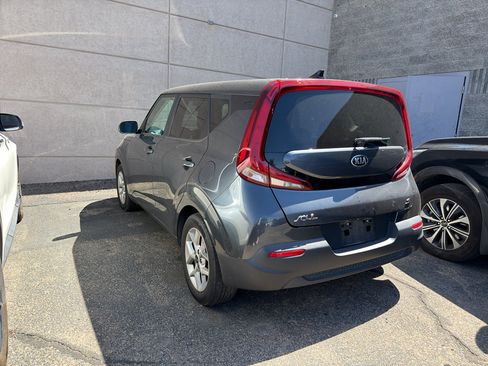 Used 2021 Kia Soul S FWD image 6