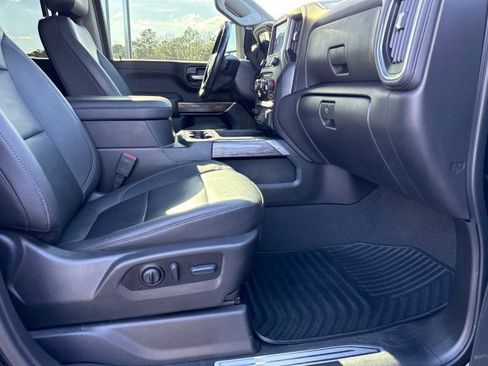 Used 2022 Chevrolet Silverado 2500 LTZ w/ LTZ Plus Package image 9