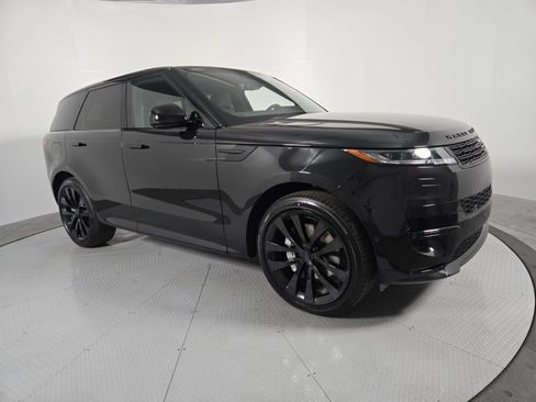 New 2026 Land Rover Range Rover Sport Dynamic SE AWD/4WD image 16