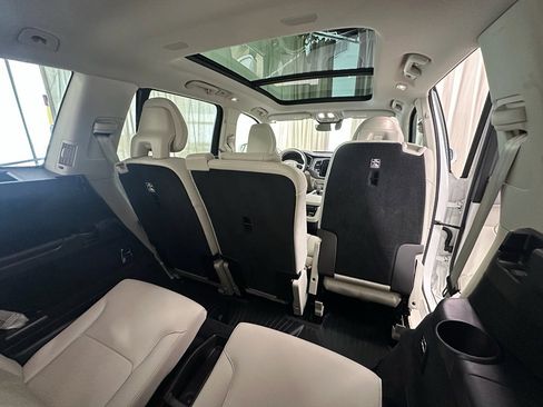 Used 2024 Volvo XC90 B6 Plus w/ Protection Package Premier image 21