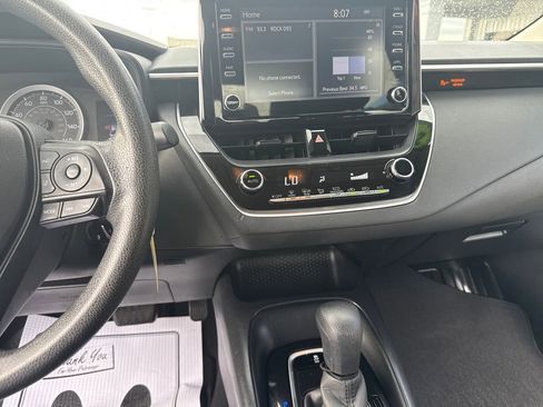 Used 2020 Toyota Corolla LE FWD image 27
