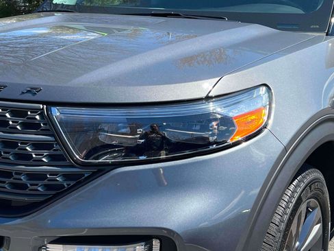 Used 2023 Ford Explorer XLT w/ Equipment Group 202A image 7