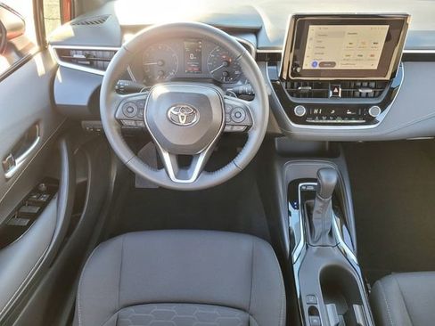 Used 2024 Toyota Corolla SE image 14