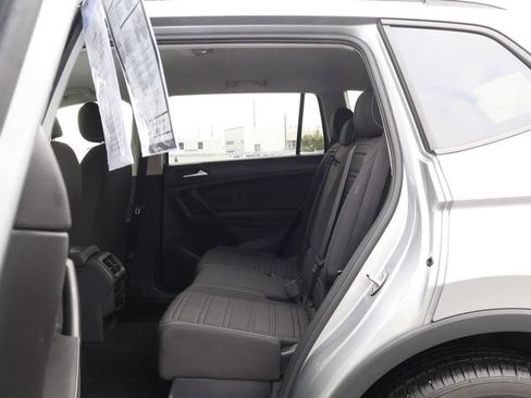 Used 2022 Volkswagen Tiguan S image 41