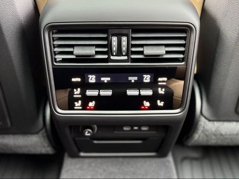 New 2026 Porsche Cayenne image 34