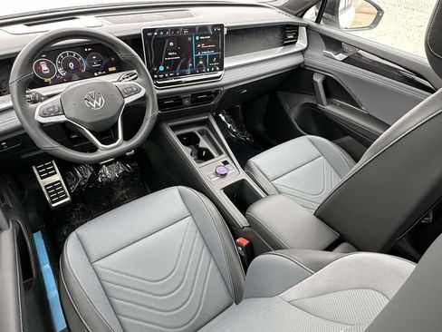 New 2026 Volkswagen Tiguan SE R-Line image 10