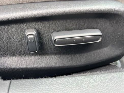 Used 2019 Honda Accord Touring image 36