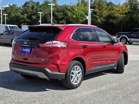 Used 2022 Ford Edge SEL w/ Convenience Package image 5