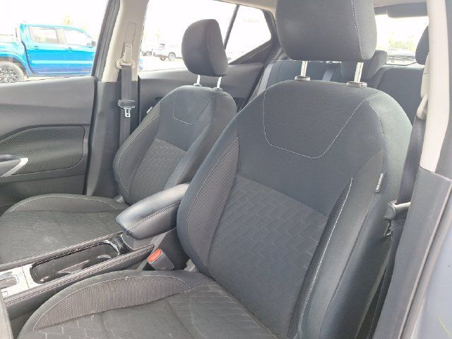 Certified 2024 Nissan Kicks SV FWD image 10