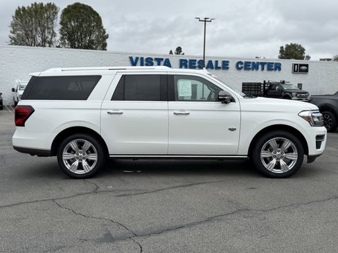 Certified 2023 Ford Expedition Max King Ranch image 8