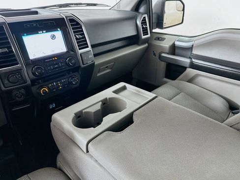 Used 2016 Ford F150 XLT w/ Equipment Group 302A Luxury image 21