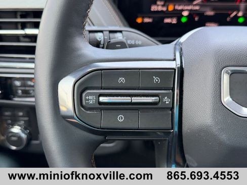 Used 2026 GMC Yukon XL AT4 AWD/4WD image 26