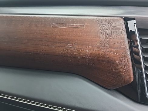 Used 2024 GMC Sierra 3500 Denali Ultimate image 38