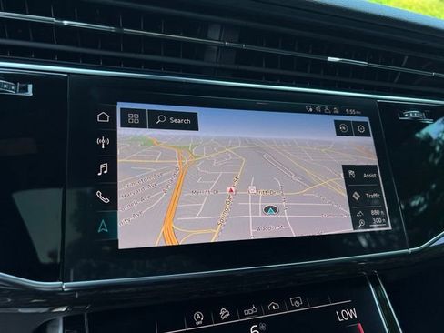 Used 2019 Audi Q8 Premium w/ Convenience Package AWD/4WD image 40