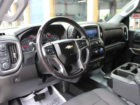 Used 2021 Chevrolet Silverado 1500 LT w/ Safety Package II AWD/4WD image 13