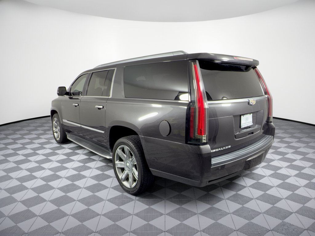 Used 2016 Cadillac Escalade ESV Premium RWD image 3