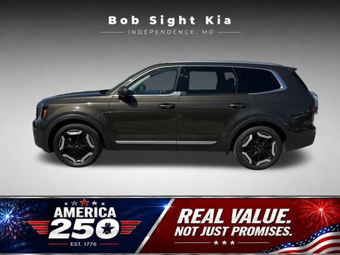 Used 2024 Kia Telluride EX FWD image 5
