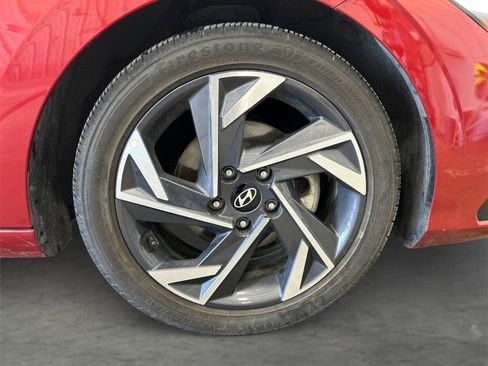 Used 2024 Hyundai Elantra Limited image 24