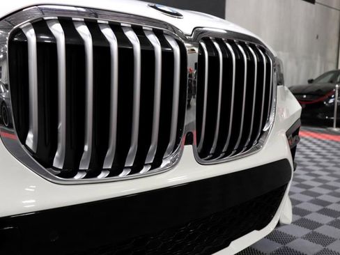 Used 2019 BMW X7 xDrive40i w/ Premium Package image 14