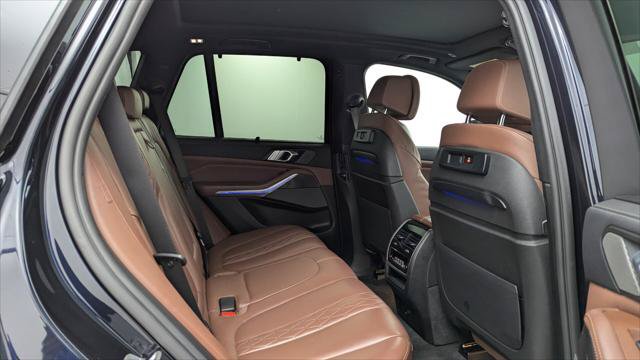 Used 2021 BMW X5 sDrive40i w/ M Sport Package RWD image 18