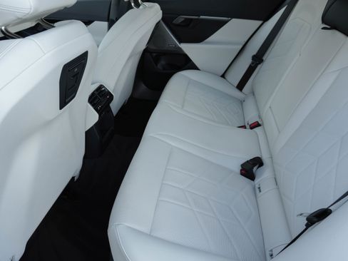 Certified 2025 BMW 530i 530i image 36