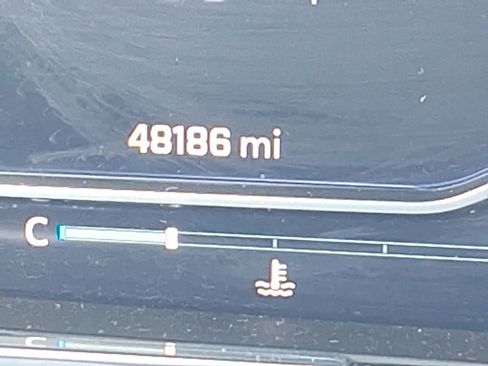 Used 2025 Chevrolet Silverado 1500 LT image 28