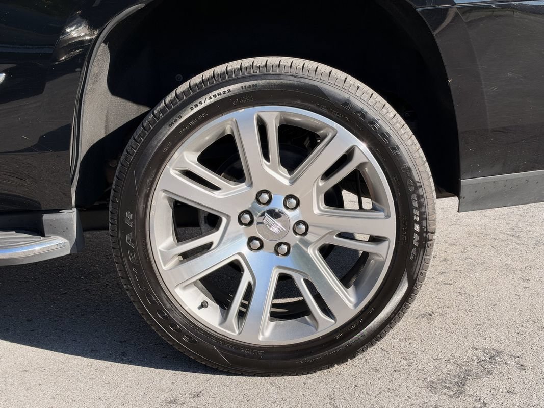 Used 2019 Cadillac Escalade Luxury AWD/4WD image 33