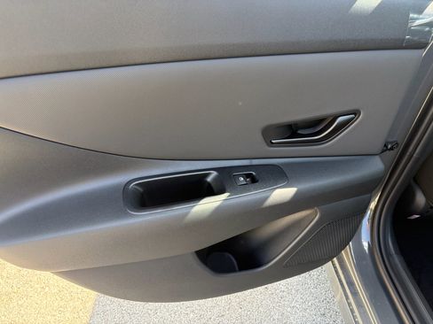 New 2026 Hyundai Elantra SEL Sport Premium FWD image 19