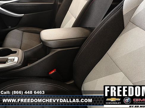New 2026 Chevrolet Trax RS w/ Driver Confidence Package FWD image 34