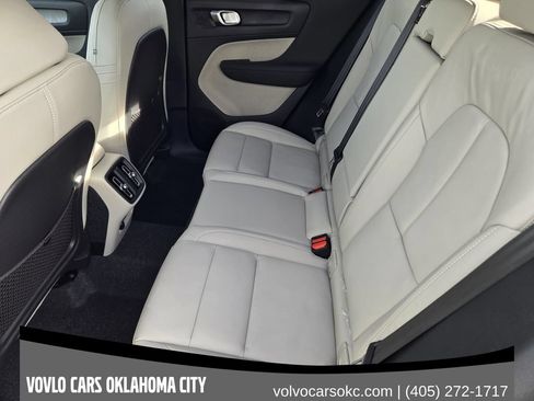 Used 2026 Volvo XC40 B5 Plus w/ Protection Package Premier AWD/4WD image 32