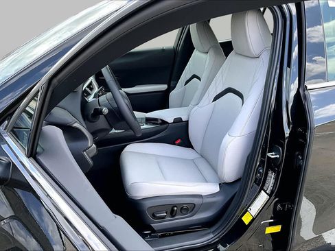 New 2026 Lexus UX 300h FWD image 9