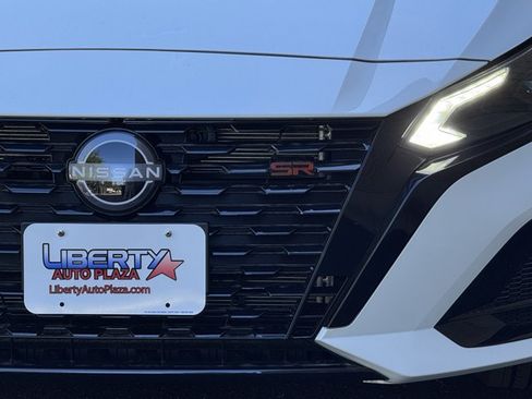 New 2026 Nissan Altima 2.5 SR w/ SR Premium Package FWD image 34