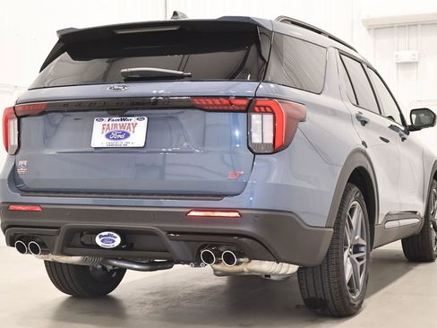 New 2026 Ford Explorer ST AWD/4WD image 9