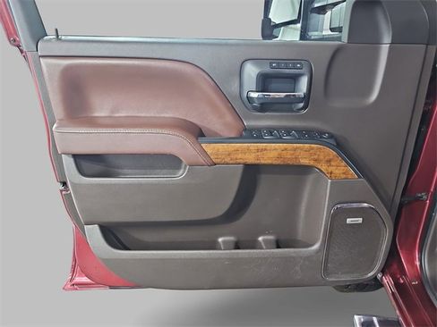 Used 2015 Chevrolet Silverado 3500 High Country w/ Duramax Plus Package image 26